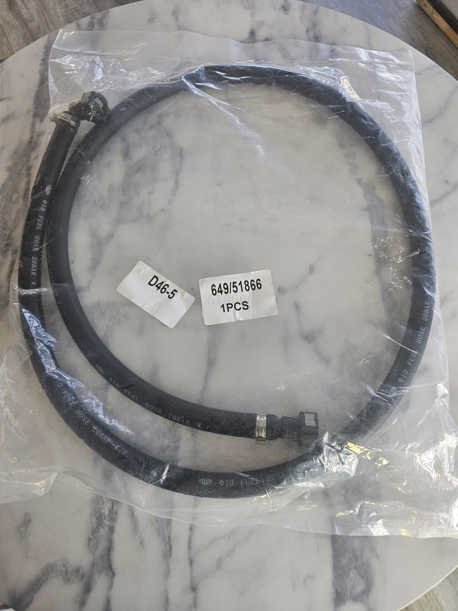 649/51866 Manguera de combustible – Filtro/Motor JCB - Imagen 3