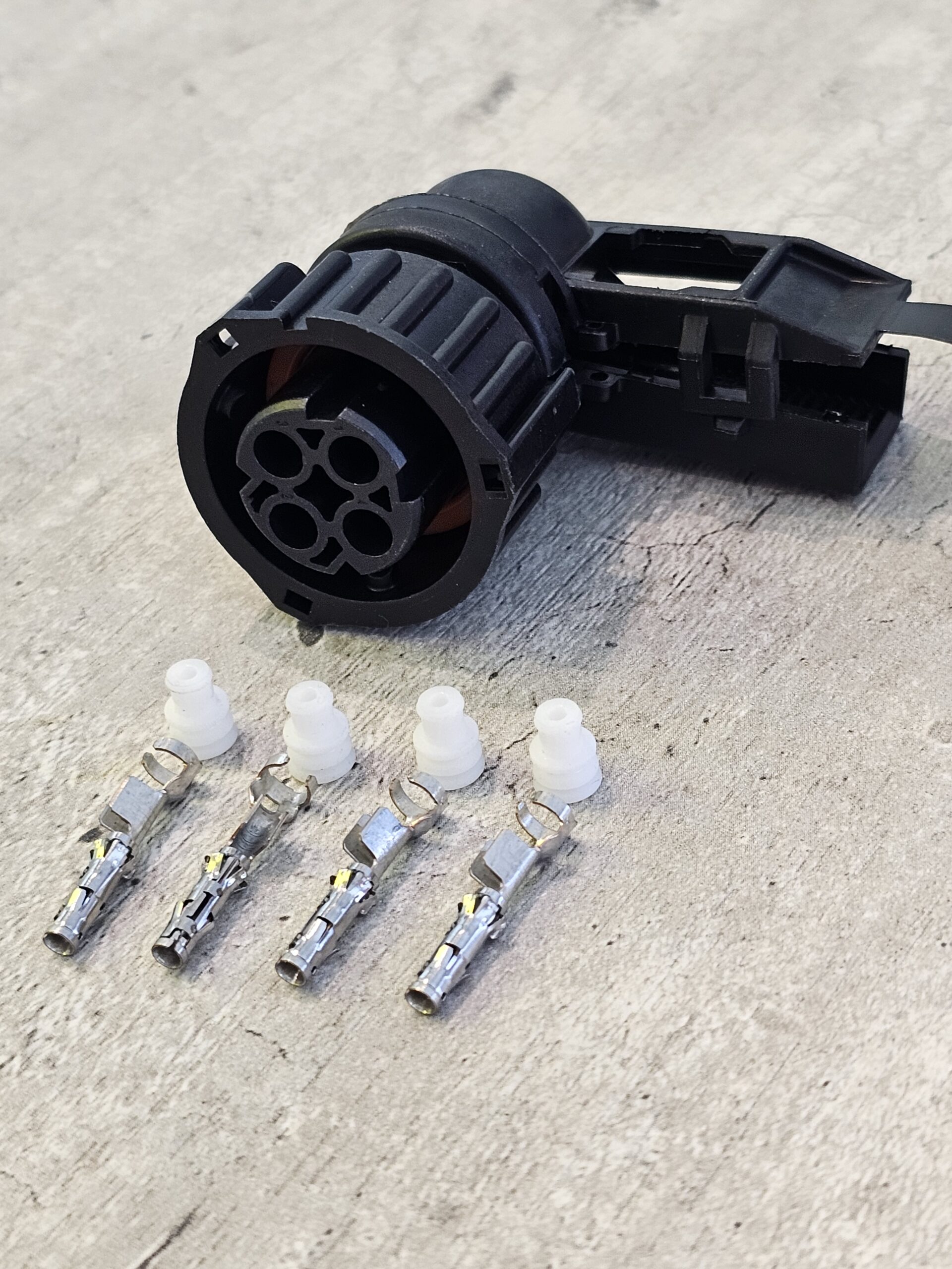 CONECTOR CIRCULAR Deutsch COBERTURA CODO 90° 4 VIAS HEMBRA